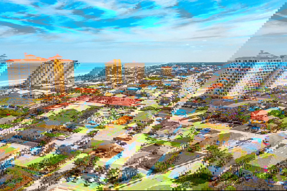 Sun-splashed Luxe Townhome - Walk To The Sand - thumb 3