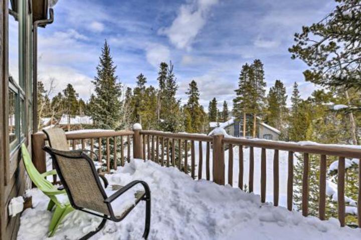 Ski In & Out Burrow Trail Access From Breck Home - thumb 5