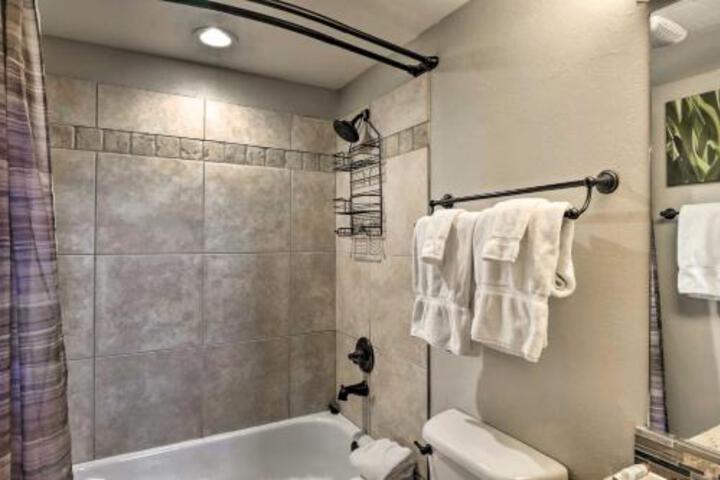 Breck Condo With Shared Hot Tub Walk To Slopes! - thumb 3