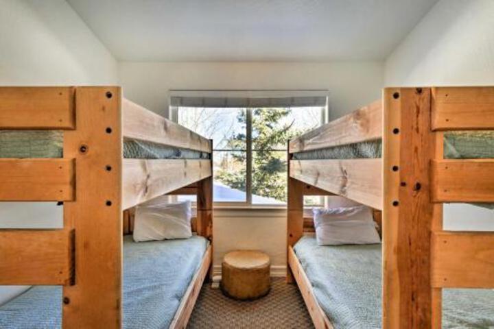 Townhome W / Fireplace Less Than 1 Mi To Downtown Breck - thumb 1