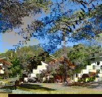 New Listing Tuscan style W / Pool  Hot Tub 1 Bedroom Home - Accommodation Michigan