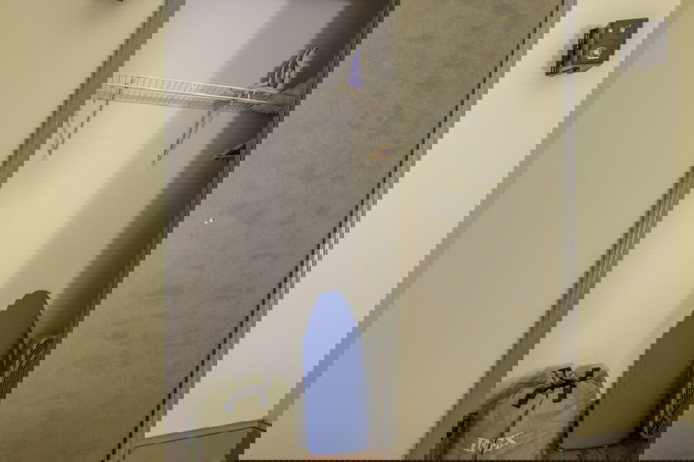 Frontdesk - 2015 East 4th Street Apts Downtown Cleveland - thumb 5