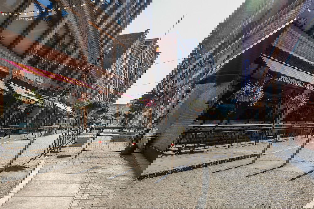 Frontdesk - 2015 East 4th Street Apts Downtown Cleveland - thumb 0