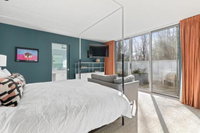 Elegant East Hampton Escape