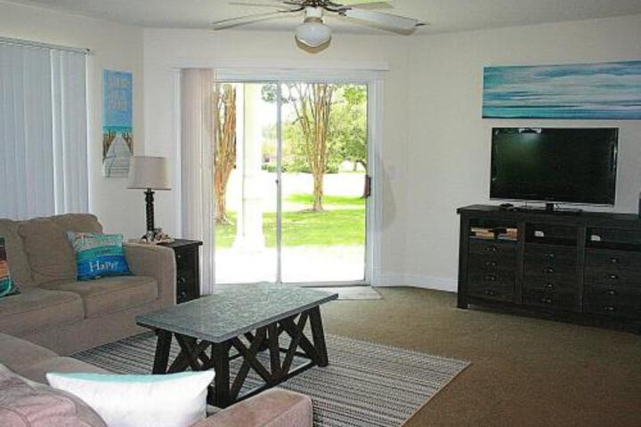 104M Condo - thumb 0