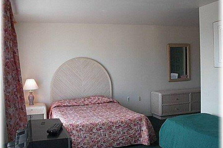 Palm Villa Suites - thumb 2