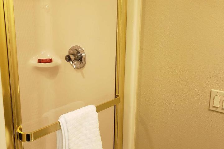 Econo Lodge - thumb 6