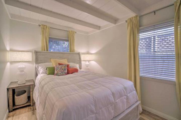 Laguna Beach Cottage W / Terrace + Ocean Views - thumb 2