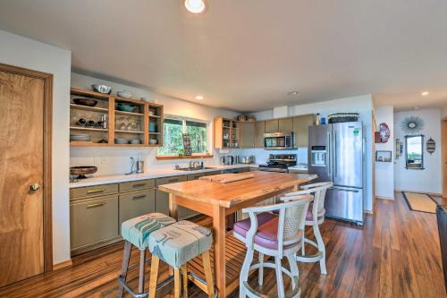 Mid Century Modern Cabin W / Puget Sound Vistas - thumb 1