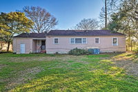 Pet Friendly Retreat 2 Miles to Tuskegee U