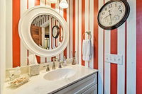 Downtown Home w / Yard 0.4 Mi to Lake Michigan