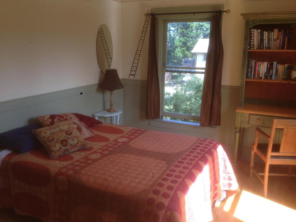 Golden Tree Hostel - thumb 3