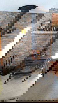 East Tawas Rustic Retreat - 3 Br Home