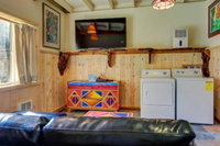 Laura Mar Artists Retreat