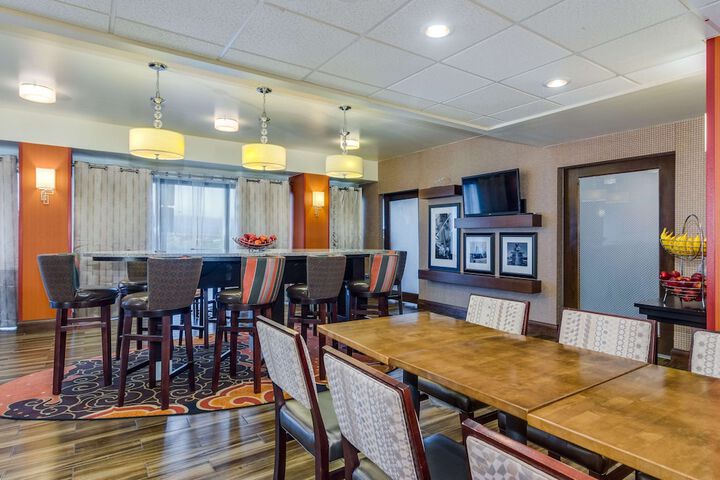 Hampton Inn Johnson City - thumb 7