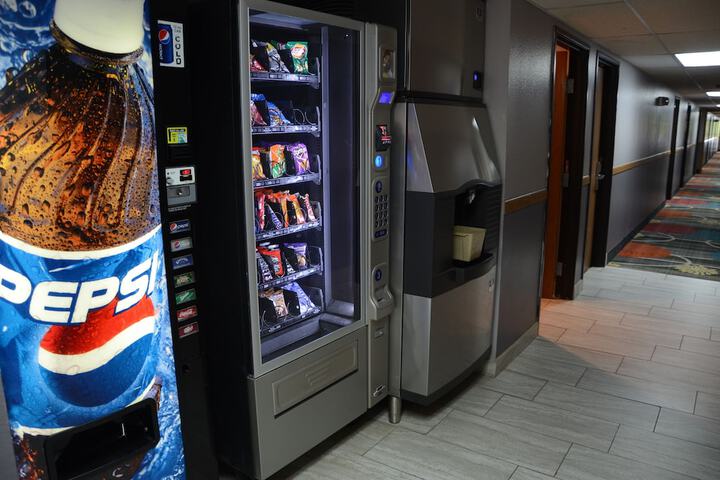 Super 8 By Wyndham Centerville - thumb 5