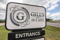 Gills Inn  Suites