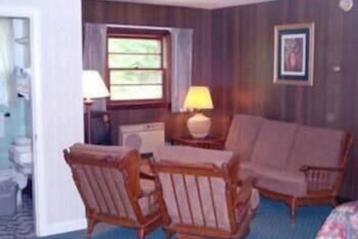 Hill - Brook Motel - thumb 3