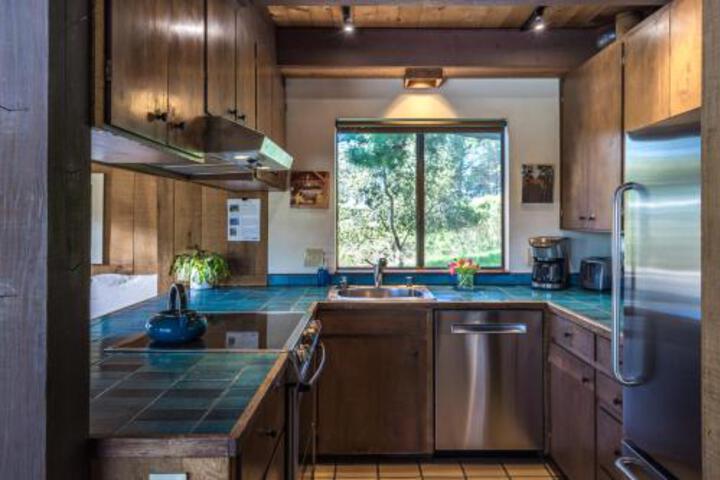 The Glass House - thumb 3