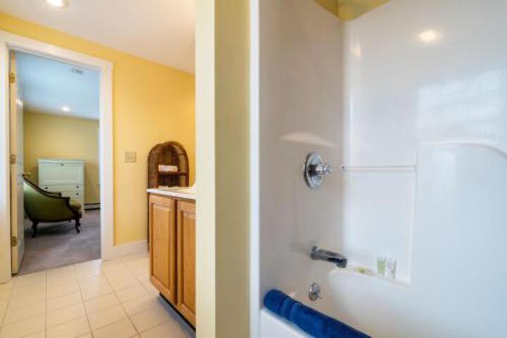 Lopes Paradise - thumb 4