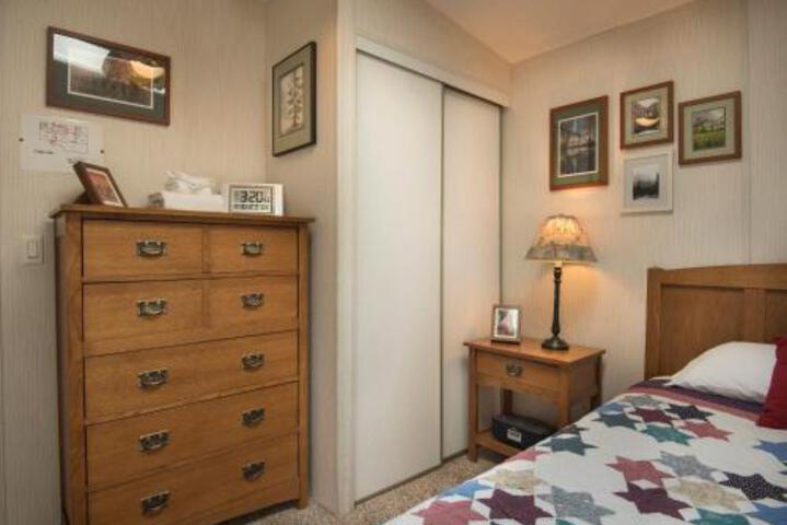 42R Rosenbergs Creekside Cabin - thumb 1