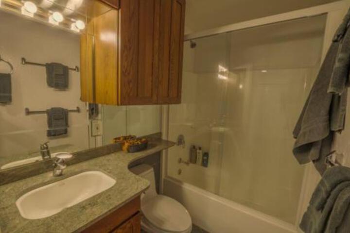 West Meadows Home 9 3 - thumb 2