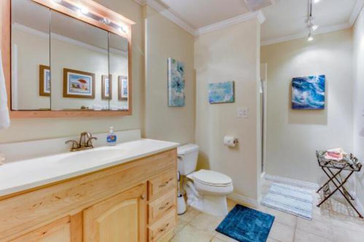 Mt. Rainier View From Lake Morton - thumb 6