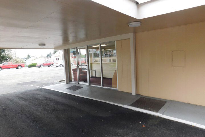 Auburn Motel - thumb 1