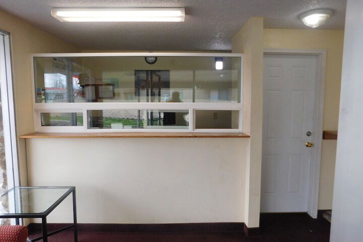 Auburn Motel - thumb 4