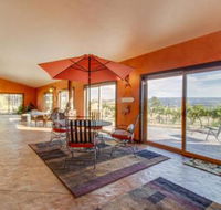 Grapevine Lodge - Accommodation Michigan