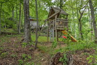 Taras Treehouse Home