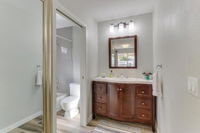 Mercer Island Mt. Saint Helens Room