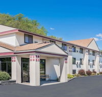 Super 8 by Wyndham Mankato - Accommodation Michigan