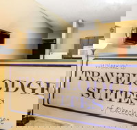 Travelodge Suites by Wyndham Lake Okeechobee - Accommodation Michigan