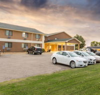Super 8 by Wyndham Blue Earth - Accommodation Michigan