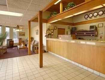 Costa Mesa Inn - thumb 2