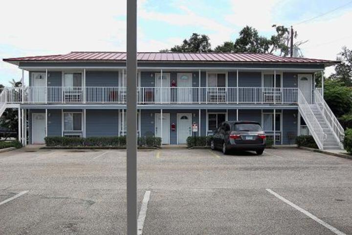 Oak Shores 30 Condo - thumb 2