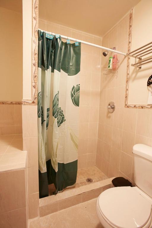 STUDIO & ONE BEDROOM APARTMENTS - thumb 3