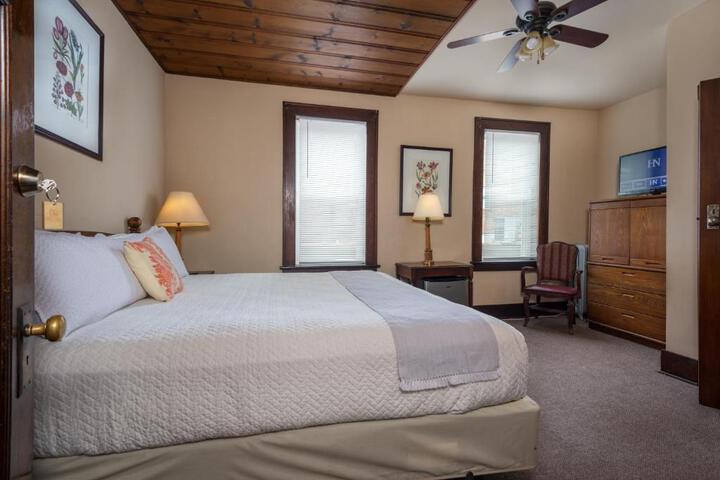 Historic Hotel Nichols - thumb 6