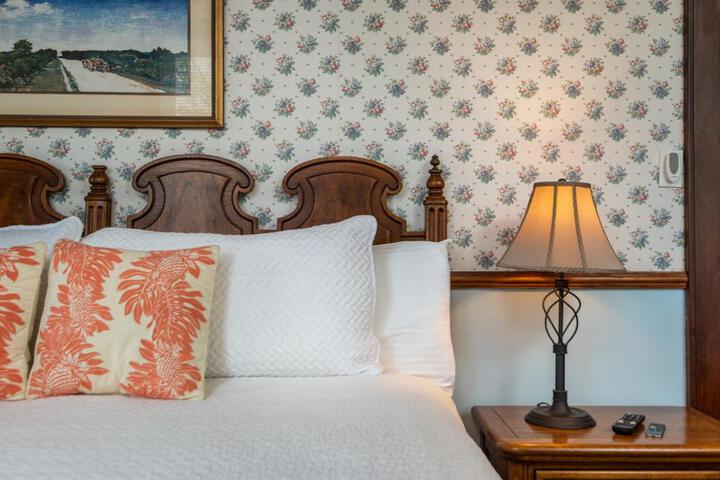 Historic Hotel Nichols - thumb 3