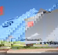 Econo Lodge Inn  Suites Evansville - Accommodation Michigan