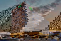 La Quinta Inn  Suites by Wyndham New Haven