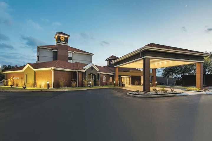 La Quinta Inn & Suites By Wyndham Shreveport Airport - thumb 4