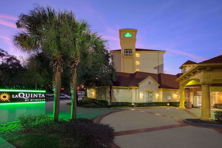 La Quinta Inn & Suites By Wyndham Ocala - thumb 2