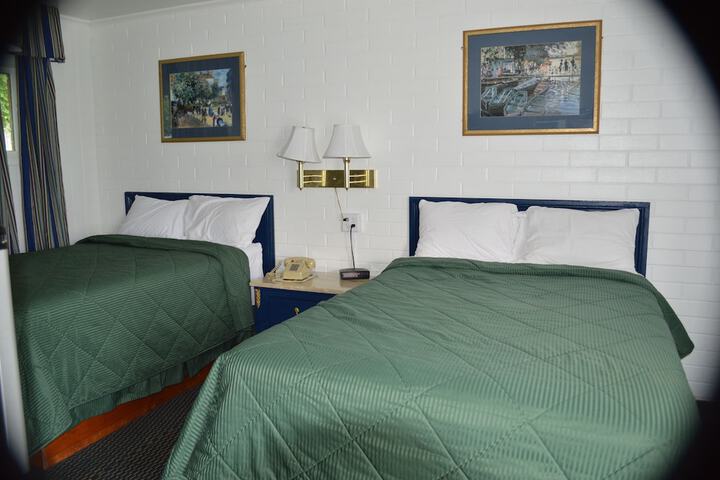 Great Lakes Motel - thumb 3