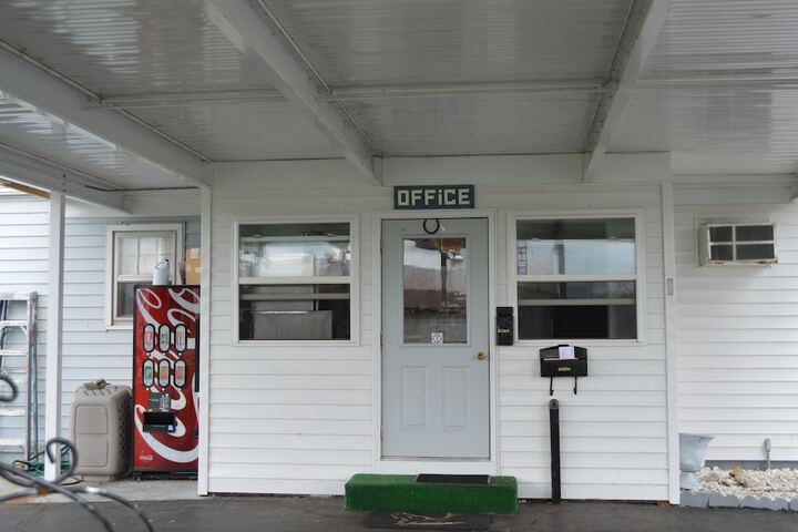 Great Lakes Motel - thumb 2