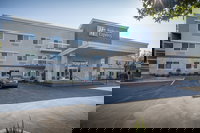 Holiday Inn Express Sunnyvale - Silicon Valley an IHG Hotel