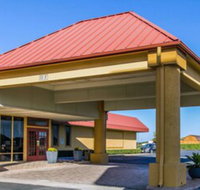 Quality Inn Ada near University - Accommodation Michigan