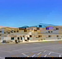 Travelodge by Wyndham Lima OH - Accommodation Michigan