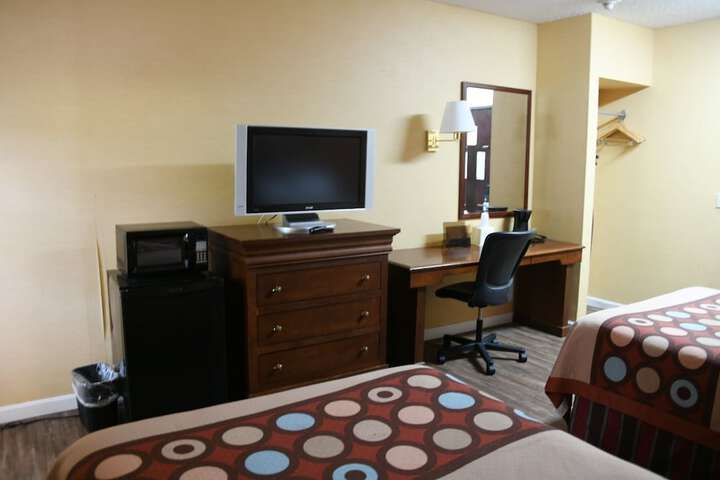 Boston Motel - thumb 6